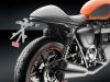 Držák SPZ RIZOMA se zadním světlem pro TRIUMPH Street Twin 900, černá